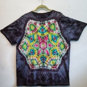 Men's L NWT One-of-a-kind Hand tied & dyed T-shirt